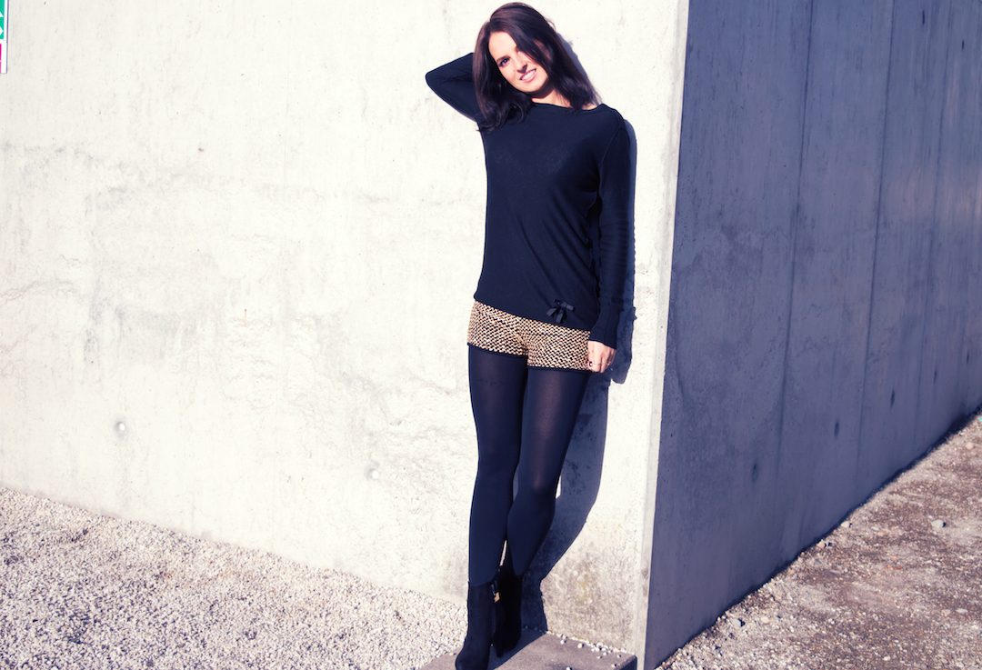 me-in-black-and-gold
