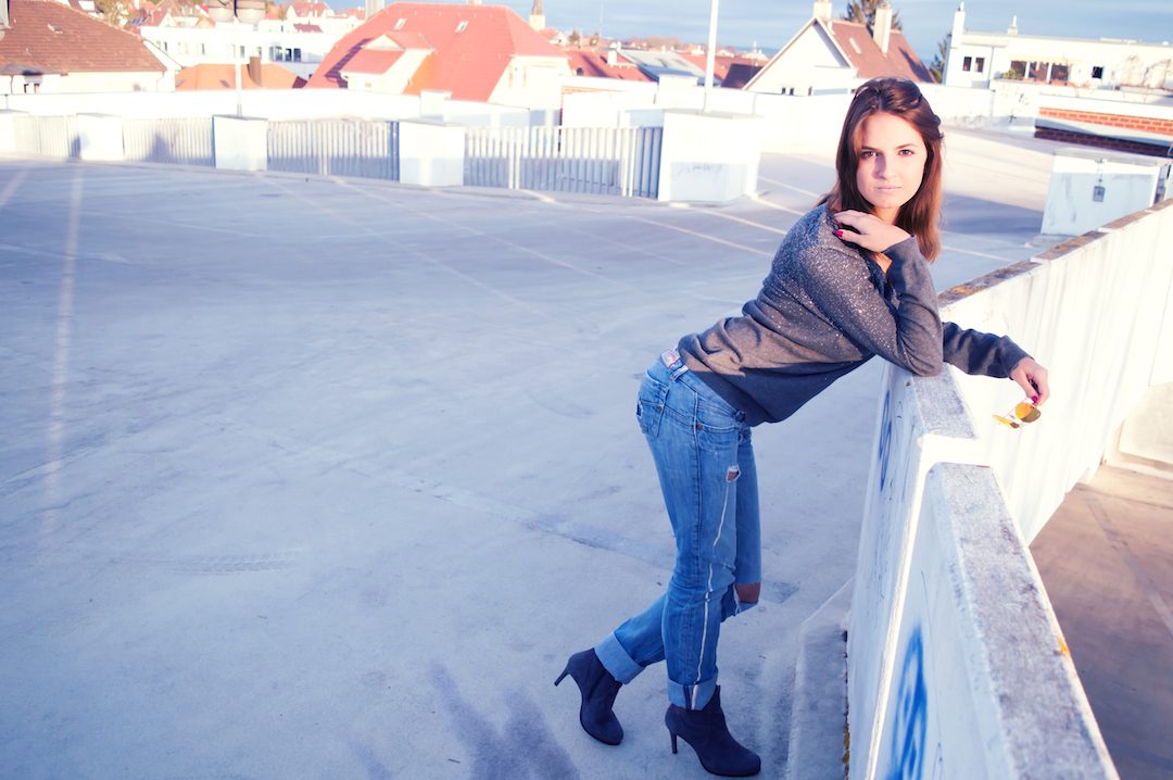 stuttgart-rayban-jumper-intimissimi-jeans-herrlicher